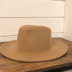 Universal Thread hat - camel- adjustable hat